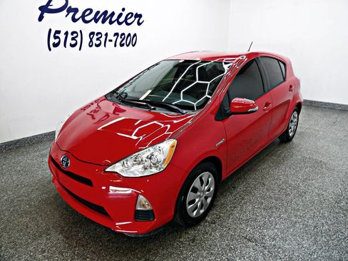 Used 2014 Toyota Prius C Two image 1