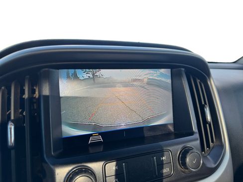 Used 2022 Chevrolet Colorado LT w/ Fleet Safety Package image 13