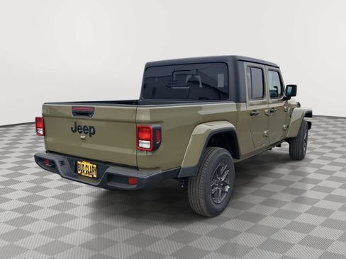 New 2025 Jeep Gladiator Sport AWD/4WD image 5