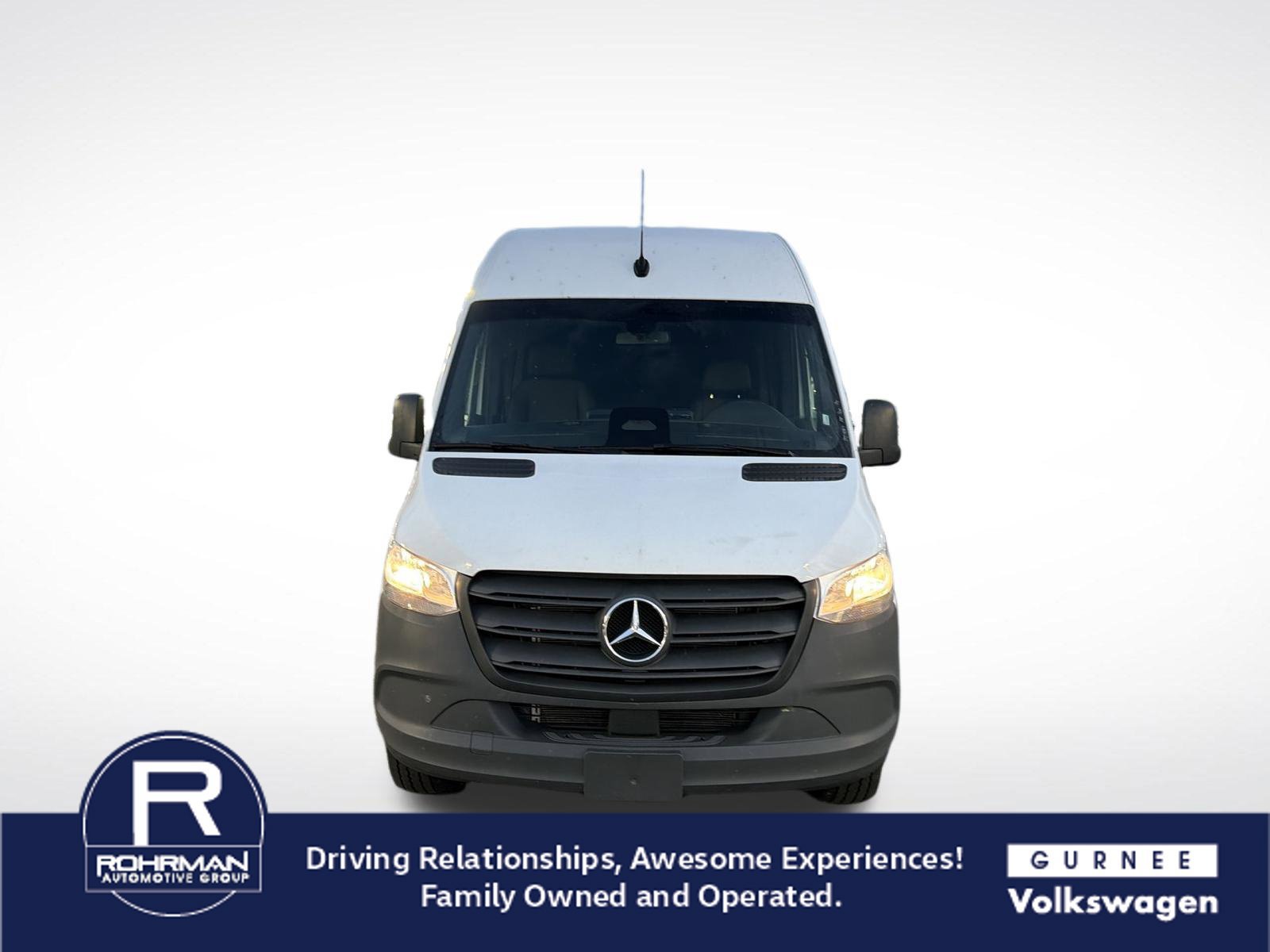 Used 2025 Mercedes-Benz Sprinter 2500 image 3