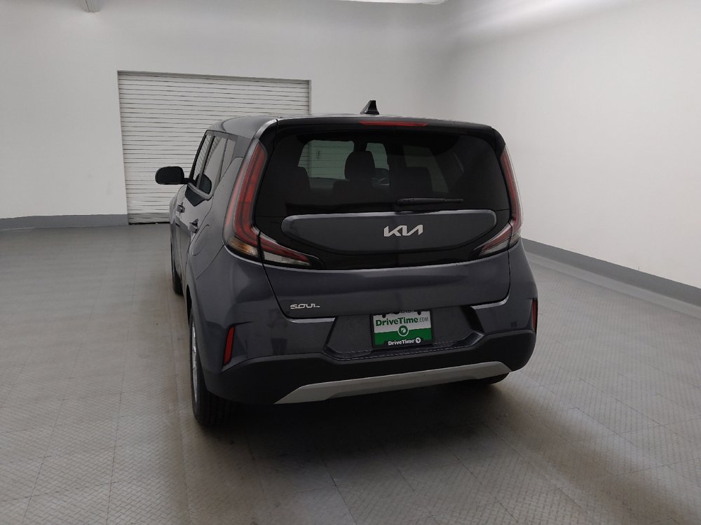 Used 2024 Kia Soul LX w/ Option Group 015 FWD image 6