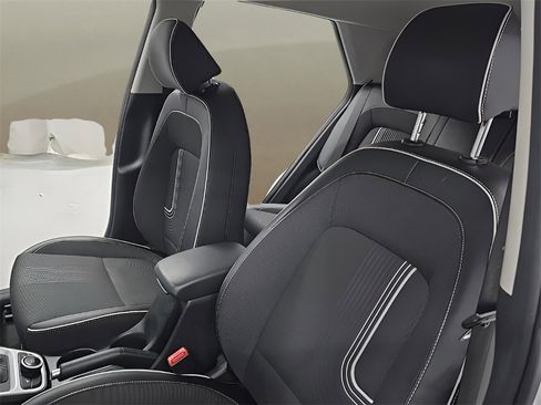 Certified 2023 Hyundai Venue Limited image 13