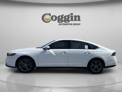 Certified 2023 Honda Accord EX image 4