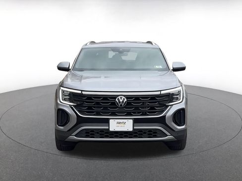 Used 2025 Volkswagen Atlas Cross Sport SE image 4