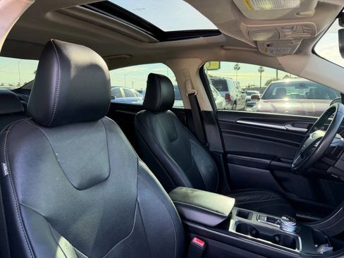 Used 2020 Ford Fusion Titanium AWD/4WD image 25