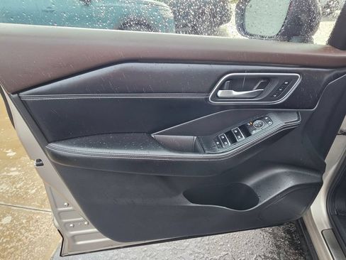 Certified 2021 Nissan Rogue Platinum AWD/4WD image 19