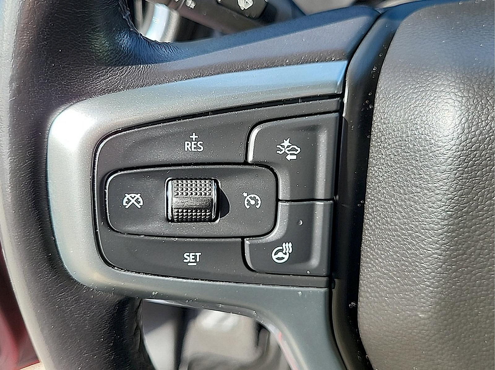 Used 2022 Chevrolet Silverado 2500 LTZ w/ LTZ Plus Package AWD/4WD image 18