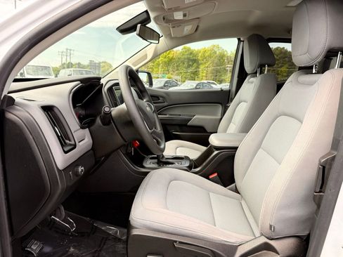 Used 2018 Chevrolet Colorado W/T w/ WT Convenience Package RWD image 17