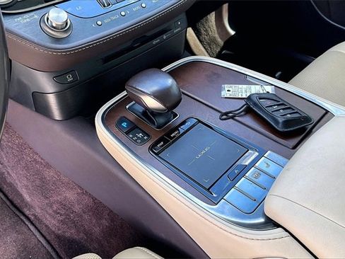 Used 2018 Lexus LS 500 w/ Accessory Package (Z2) image 13