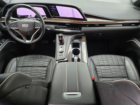 Used 2023 Cadillac Escalade Sport Platinum w/ Heavy-Duty Trailer Package AWD/4WD image 13