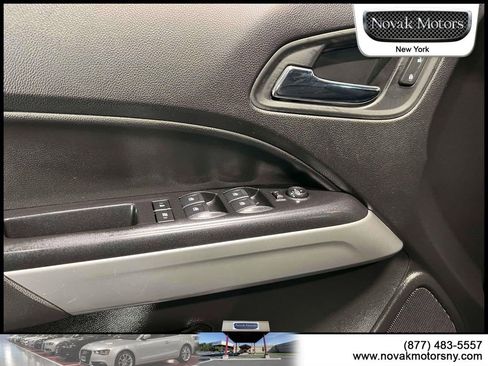 Used 2019 Chevrolet Colorado ZR2 w/ ZR2 Midnight Special Edition image 17