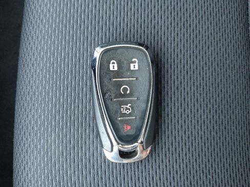 Used 2018 Chevrolet Cruze LT w/ Sun And Sound Package image 32
