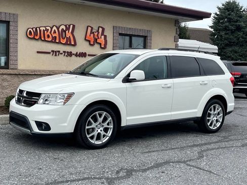 Used 2013 Dodge Journey SXT w/ Flexible Seating Group image 4