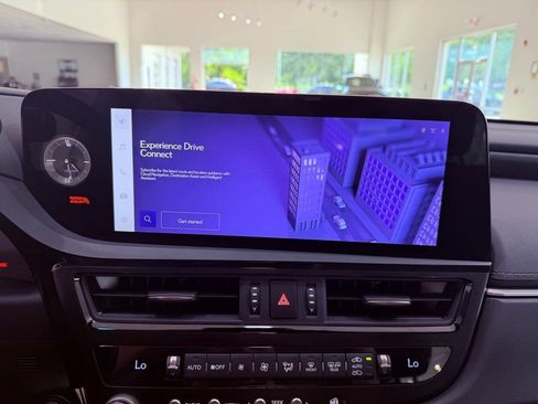 Used 2025 Lexus ES 300h w/ Premium Package FWD image 23