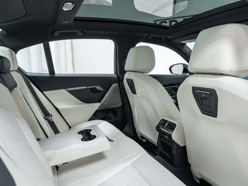 New 2026 BMW 530i xDrive w/ Premium Package image 24