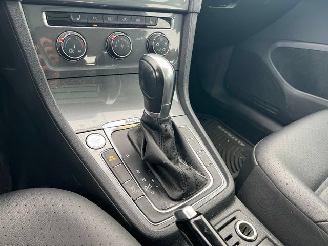 Used 2017 Volkswagen Golf Alltrack SE AWD/4WD image 17