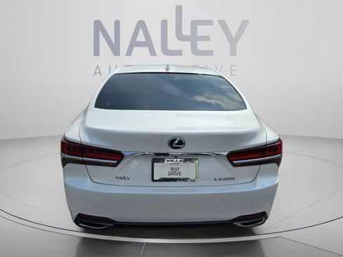 Used 2019 Lexus LS 500 w/ Accessory Package (Z1) RWD image 4