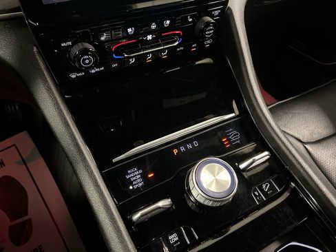 Used 2023 Jeep Grand Cherokee Overland image 45