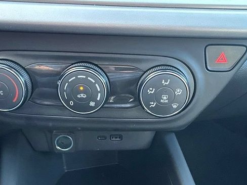 Certified 2024 Chevrolet Trax LS FWD image 21