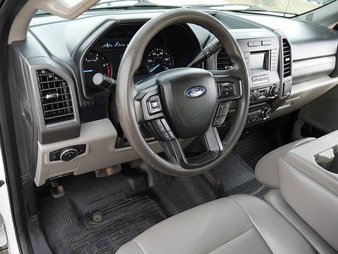 Used 2017 Ford F550 4x4 Crew Cab Super Duty image 11
