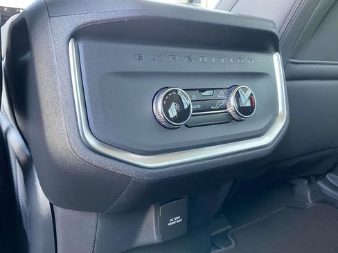 New 2025 Ford Expedition Max Active image 20