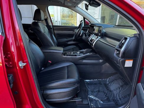 Used 2022 Kia Sorento S image 21