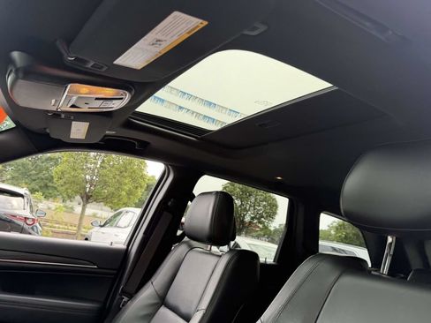 Used 2020 Jeep Grand Cherokee Limited AWD/4WD image 14