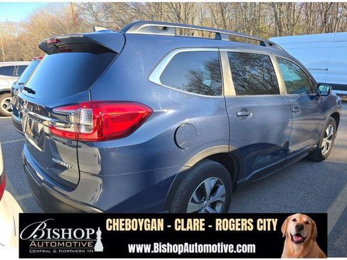 Used 2023 Subaru Ascent Premium w/ Convenience Package image 6