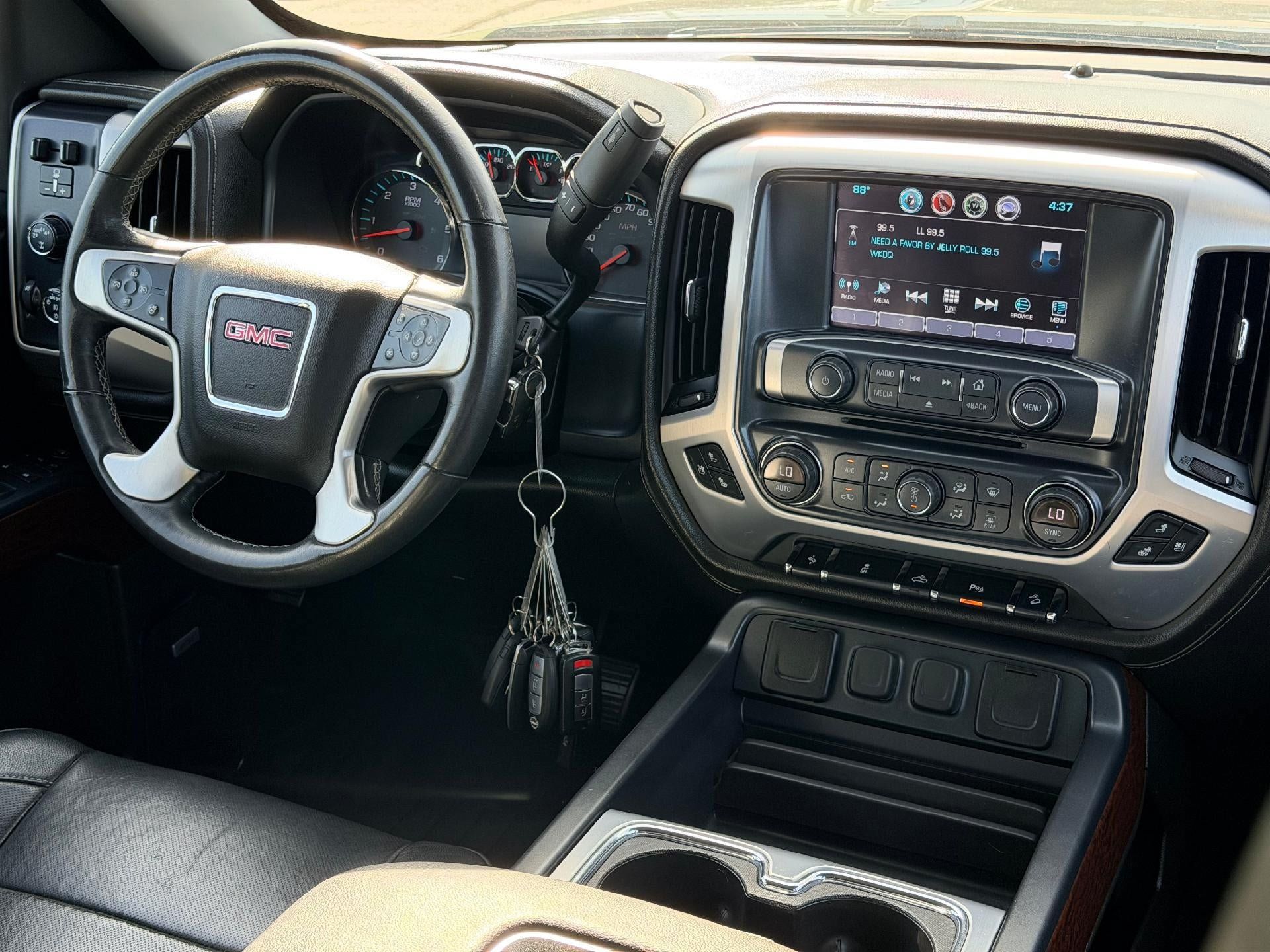 Used 2017 GMC Sierra 1500 SLT w/ SLT Premium Package AWD/4WD image 9