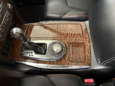 Used 2020 Nissan Armada SL w/ Premium Package AWD/4WD image 34