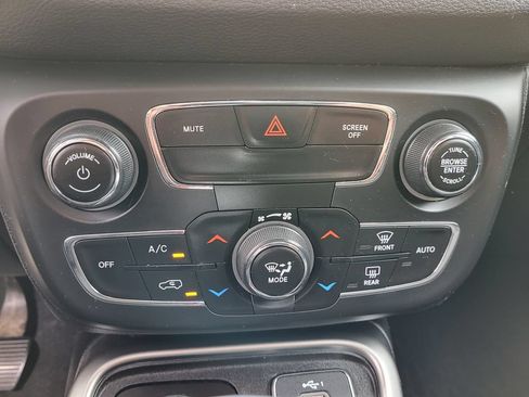 Used 2021 Jeep Compass Sport AWD/4WD image 22