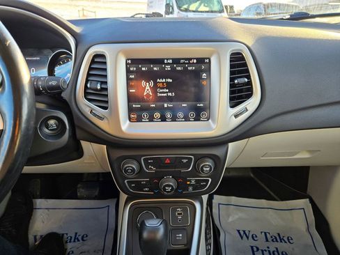 Used 2019 Jeep Compass Latitude w/ Popular Equipment Group image 21