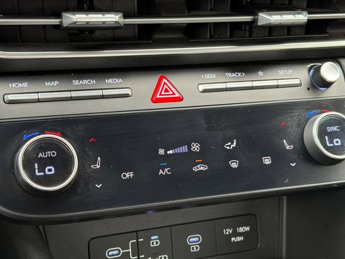 Used 2024 Hyundai Sonata SEL FWD image 19
