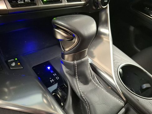 Used 2024 Lexus LX 600 4WD w/ Luxury Package image 12