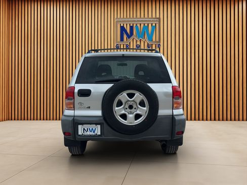 Used 2001 Toyota RAV4 2WD image 9
