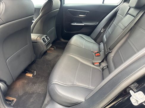 Used 2025 Mercedes-Benz C 300 Sedan image 31