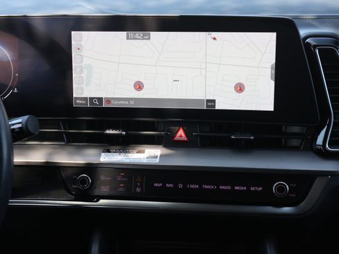 Used 2023 Kia Sportage SX FWD image 8