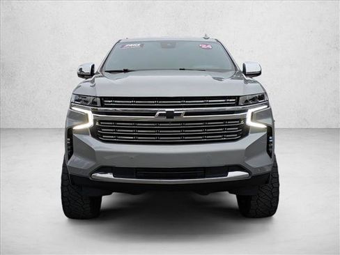 Used 2024 Chevrolet Suburban Premier image 2