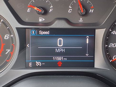 Used 2023 Chevrolet Camaro LT w/ Technology Package image 26