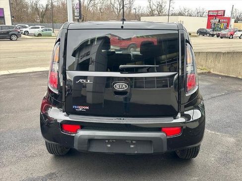 Used 2011 Kia Soul + w/ Audio Pkg image 6