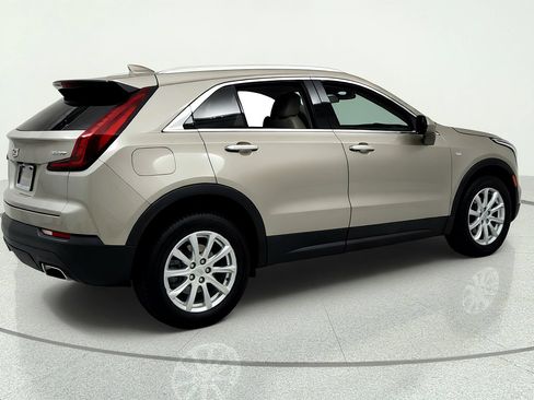 Certified 2023 Cadillac XT4 Luxury w/ Cold Weather Package AWD/4WD image 5