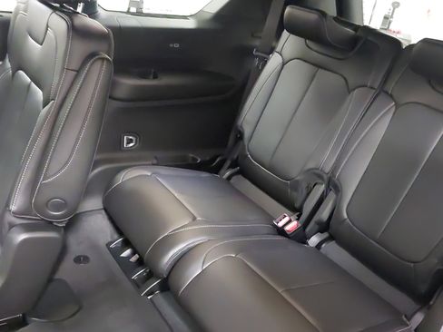 New 2025 Jeep Grand Cherokee L Limited image 39