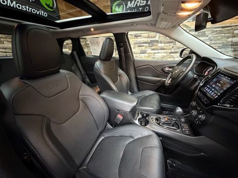 Used 2021 Jeep Cherokee Limited image 15