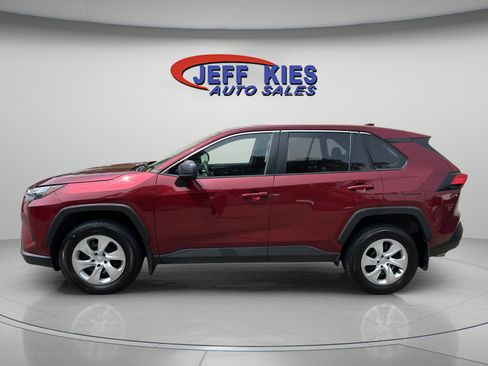 Used 2023 Toyota RAV4 LE image 4
