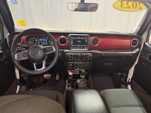 Used 2023 Jeep Gladiator Rubicon image 28