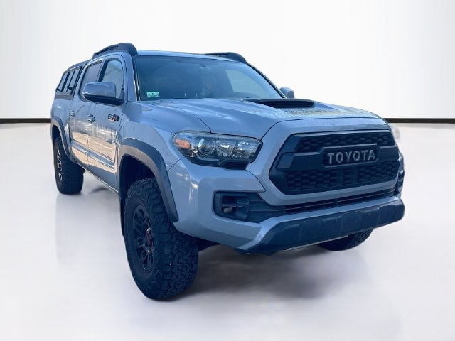 Used 2017 Toyota Tacoma TRD Pro AWD/4WD image 1