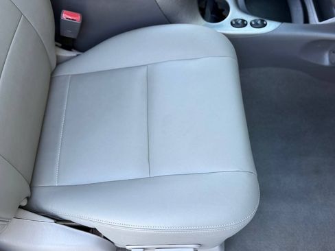 Used 2004 Toyota Sequoia Limited RWD image 70