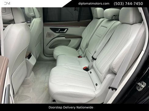 Used 2023 Mercedes-Benz EQS 580 4MATIC SUV image 21