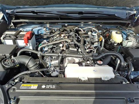 Certified 2025 Toyota 4Runner TRD Off-Road Premium image 19