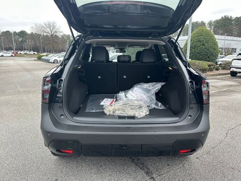 New 2026 Nissan Kicks SR image 18